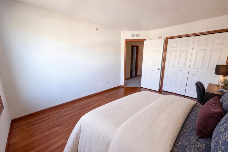 Photo 16 of 25 of 7231 Jewel Ln N, Maple Grove, MN