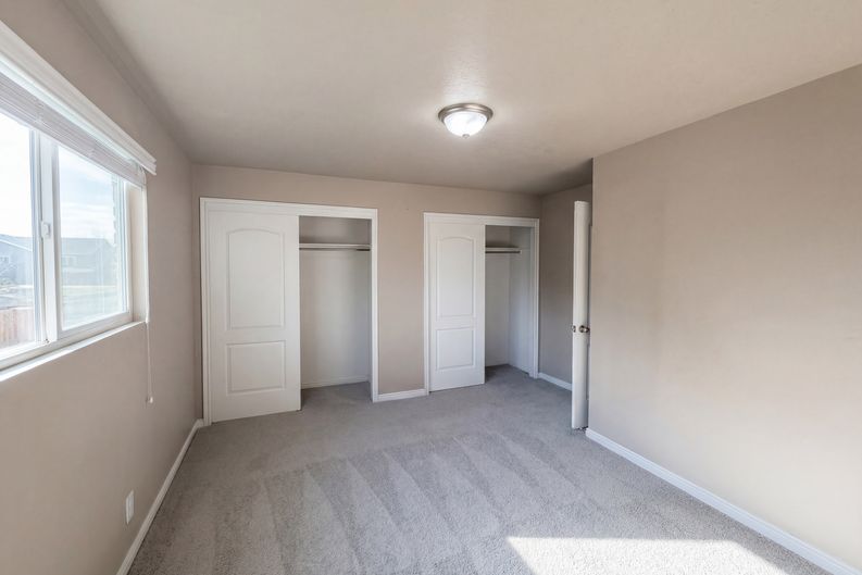 Photo 4 of 28 of 67 S 470 E, Orem, UT