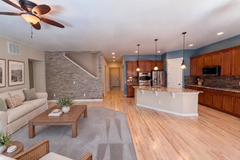 Photo 3 of 40 of 14928 Nighthawk Ln, Broomfield, CO