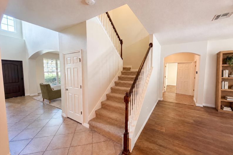 Photo 6 of 46 of 280 Chandler Cir, Oviedo, FL