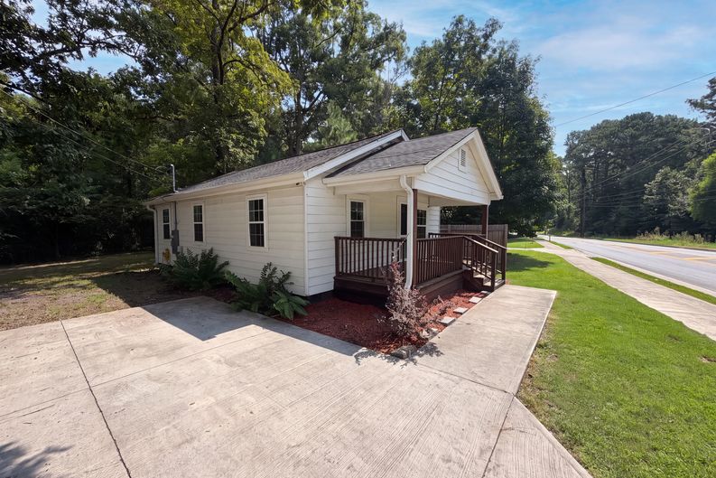 Photo 19 of 22 of 1313 Eastbrook Rd SE, Dalton, GA