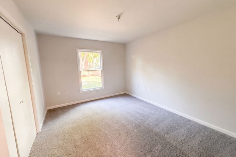 Photo 10 of 20 of 5025 Hillsboro Pike, Nashville, TN
