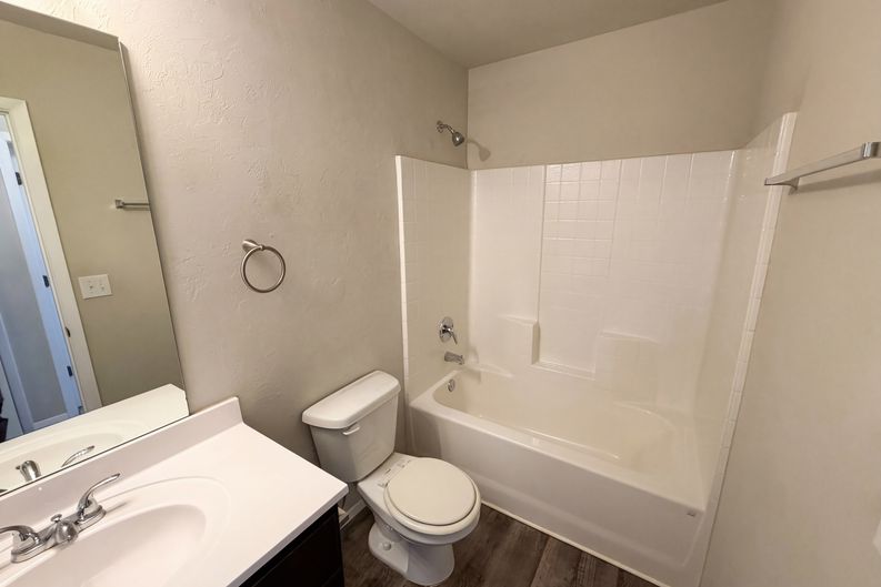 Photo 16 of 25 of 2308 Dillards Dr, Chickasha, OK