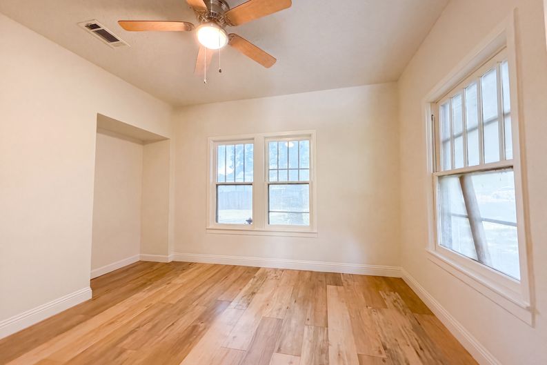 Photo 7 of 20 of 5124 Norma St, Fort Worth, TX