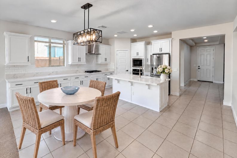 Photo 13 of 45 of 17996 W Raymond St, Goodyear, AZ