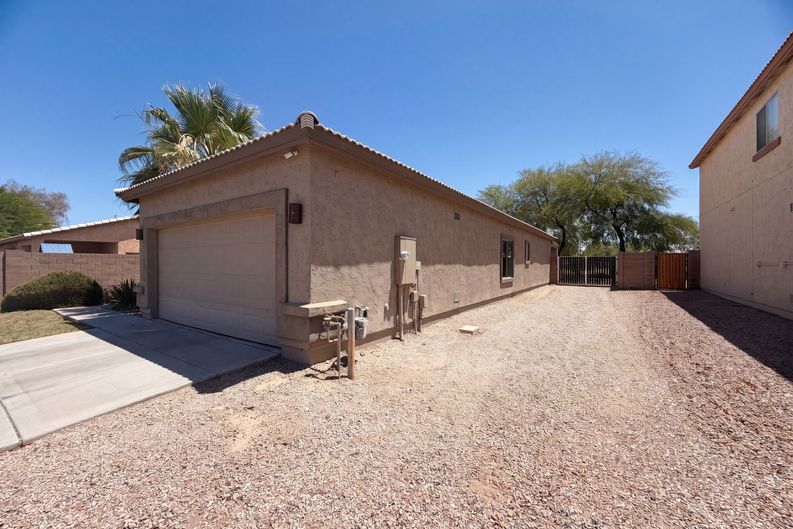 Photo 14 of 17 of 28783 N Sedona Pl, San Tan Valley, AZ