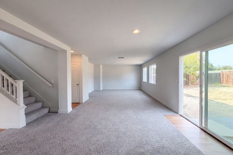 Photo 10 of 31 of 2155 Watercourse St, Stockton, CA