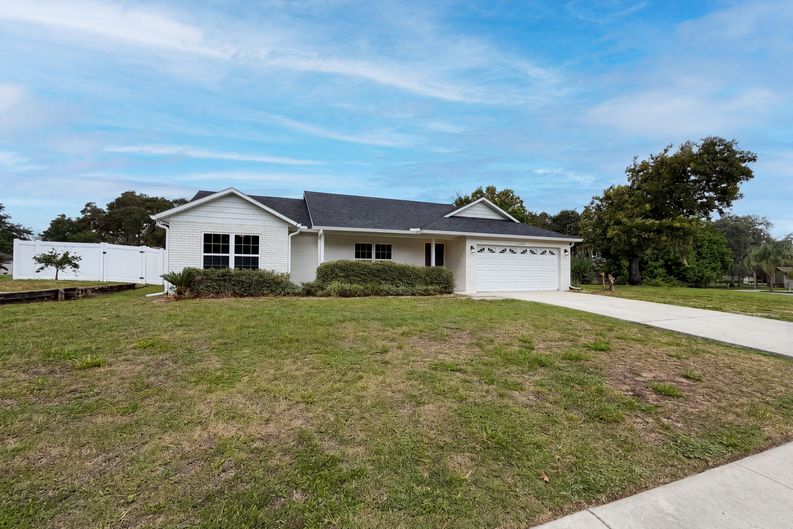 Photo 17 of 20 of 546 Penns Neck Dr, Deland, FL