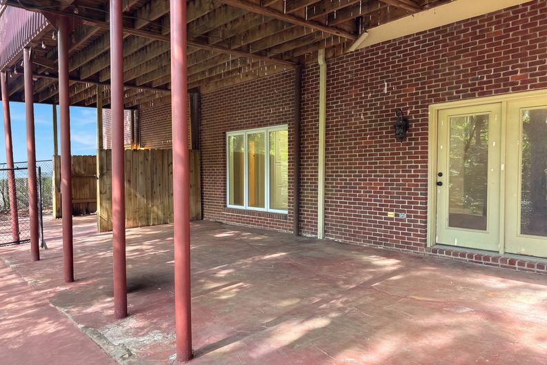Photo 39 of 42 of 133 Rocky Waters Cir, Cullman, AL
