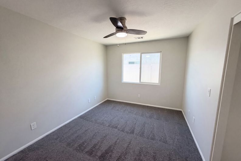 Photo 12 of 28 of 13185 Great Falls Ave, Victorville, CA