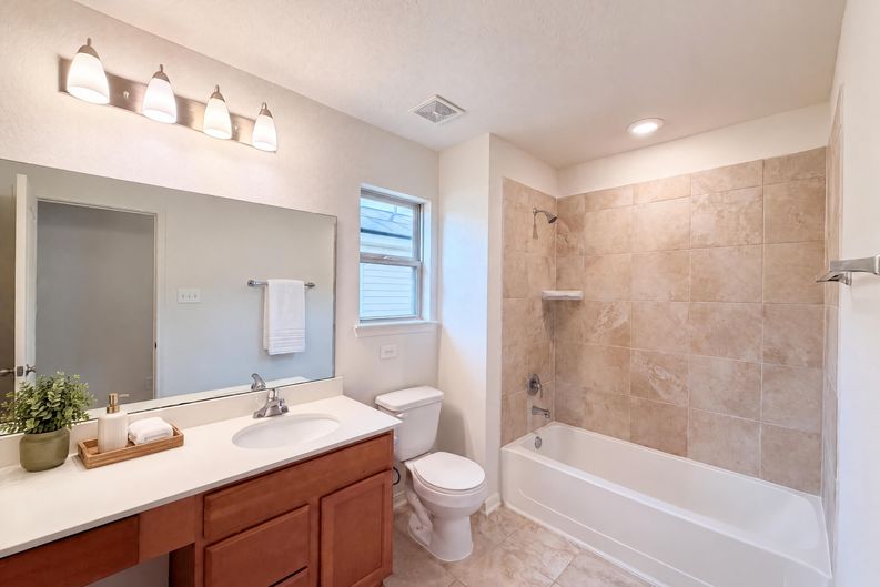 Photo 12 of 16 of 4814 Westfield Pines Dr, Katy, TX