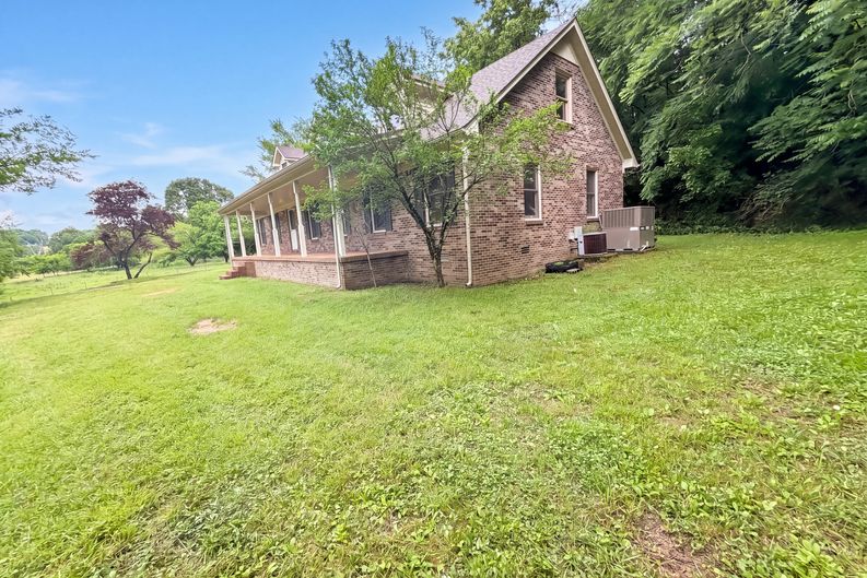Photo 16 of 20 of 8663 Dog Branch Rd, Mount Pleasant, TN