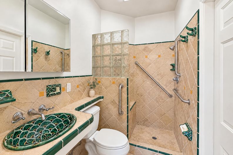Photo 17 of 22 of 8888 Billfish Way, Sacramento, CA