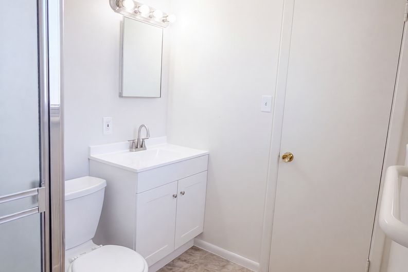 Photo 11 of 37 of 6121 Jones Cir, Las Vegas, NV