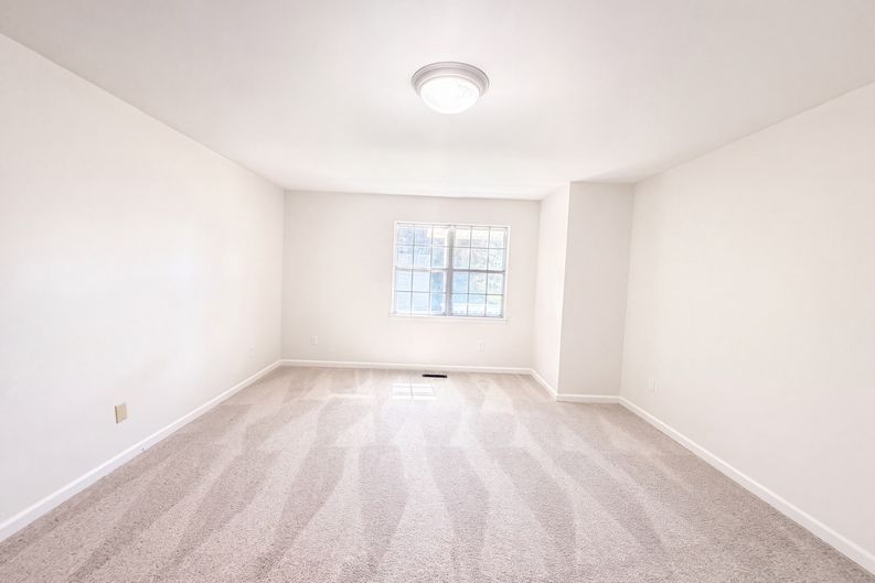 Photo 4 of 21 of 7161 Roper Rd, Trussville, AL