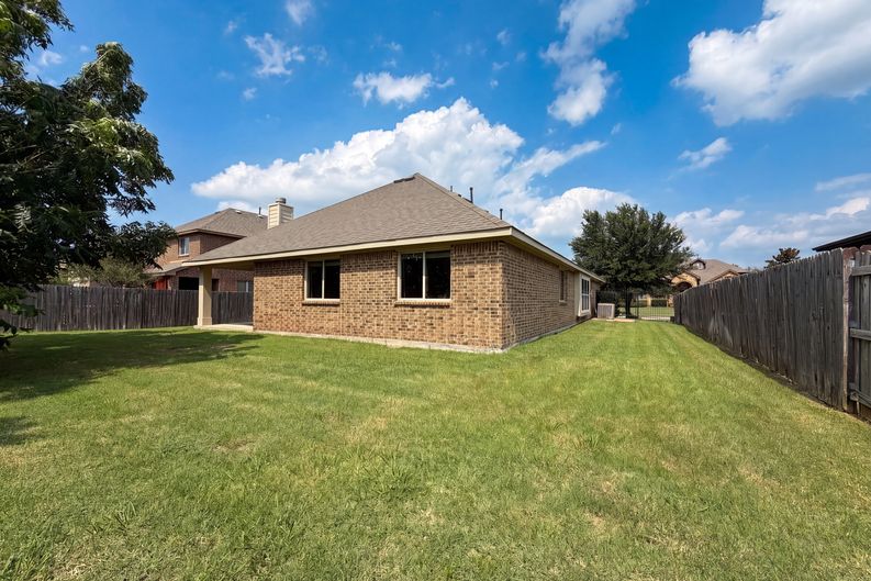 Photo 19 of 20 of 4309 Gleneagles Dr, Mansfield, TX