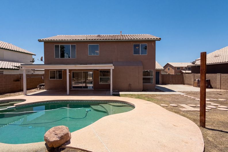 Photo 5 of 29 of 10860 W Lone Cactus Dr, Peoria, AZ