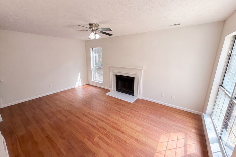 Photo 14 of 31 of 1079 Brittwood Pl, Norcross, GA