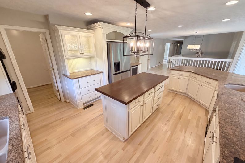 Photo 16 of 44 of 5344 Forest Springs Dr, Atlanta, GA