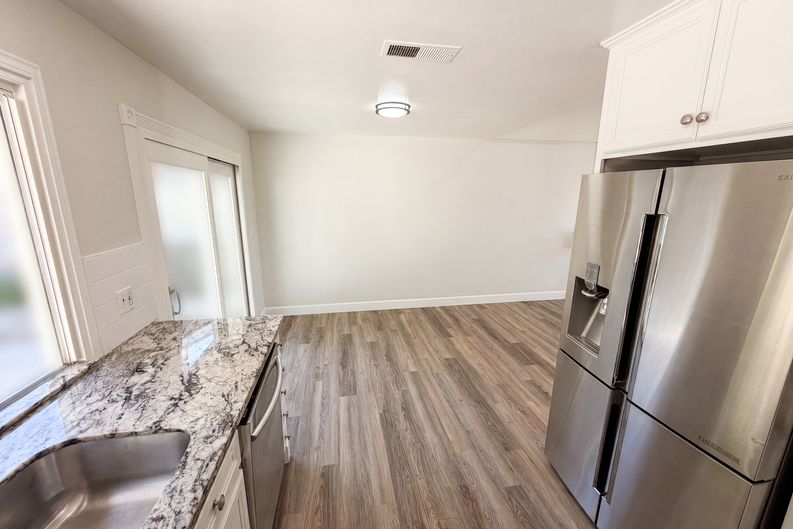 Photo 12 of 23 of 23732 San Dona, Laguna Hills, CA