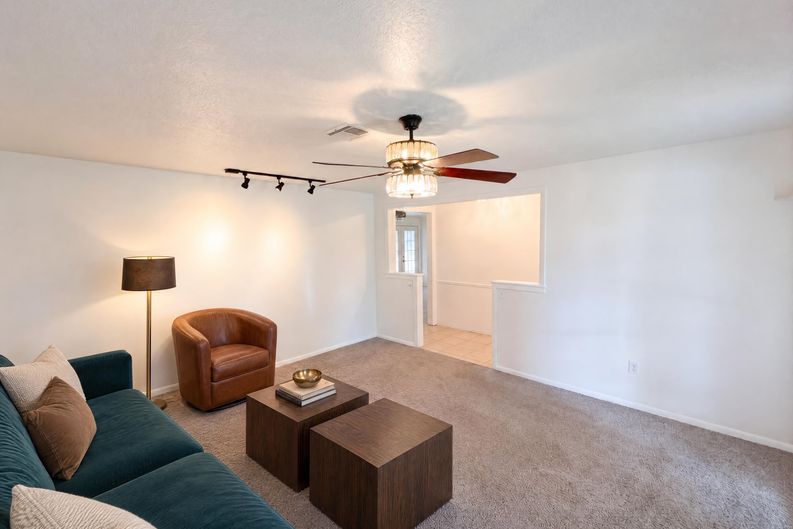 Photo 9 of 24 of 1513 N Bradley Ave, Oklahoma City, OK