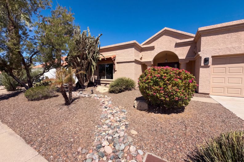 Photo 32 of 34 of 3906 E Amberwood Dr, Phoenix, AZ
