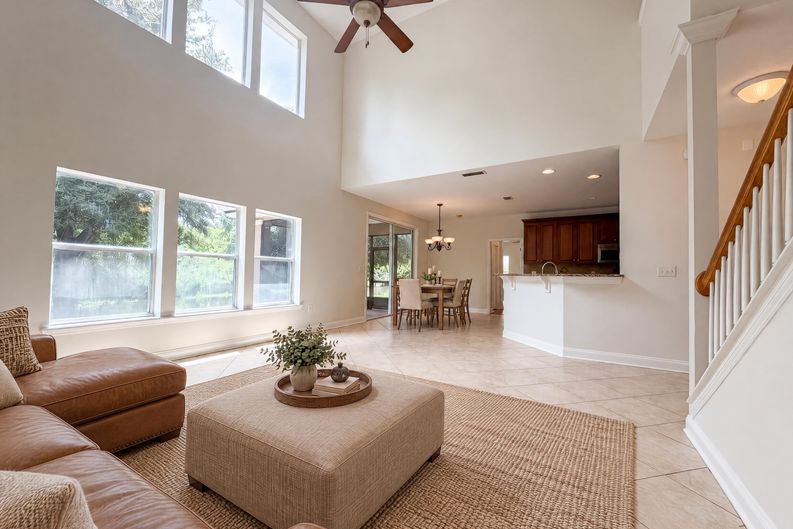 Photo 10 of 32 of 8331 Golden Bamboo Dr, Jacksonville, FL