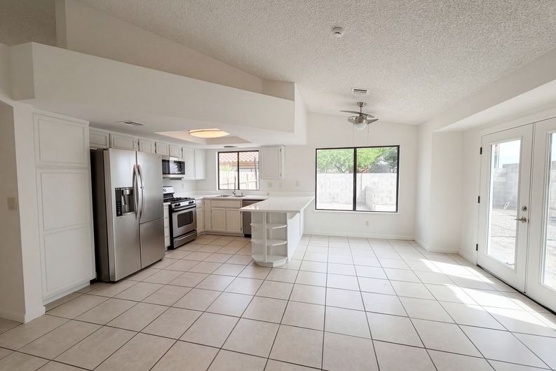 Photo 15 of 41 of 3607 Duffy Cir, North Las Vegas, NV