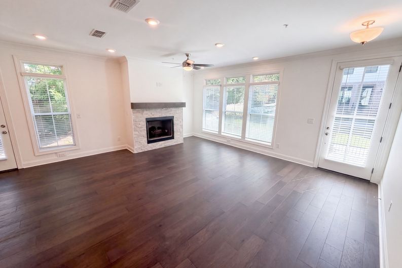 Photo 9 of 35 of 415 Olmstead Way, Alpharetta, GA