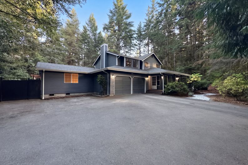 Photo 41 of 44 of 7423 Ebbert Dr SE, Port Orchard, WA