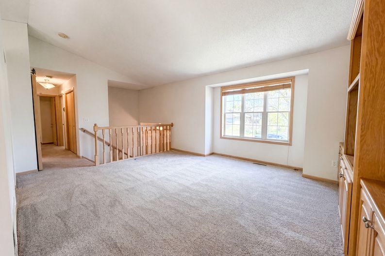Photo 9 of 20 of 14734 Yosemite Ave S, Savage, MN
