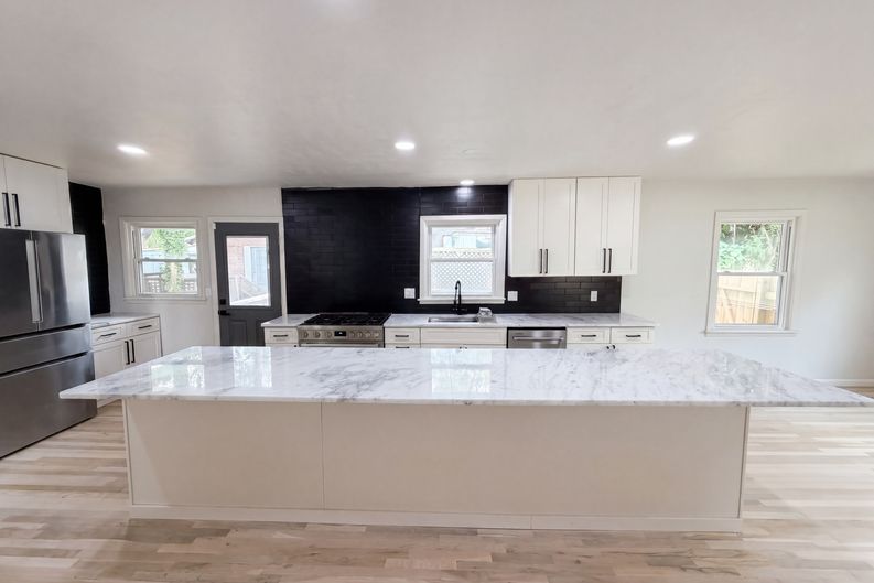 Photo 10 of 30 of 3807 Greenhill Dr, Atlanta, GA
