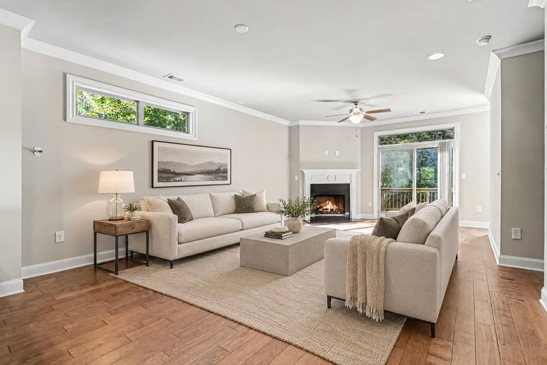 Photo 3 of 19 of 7910 Willoughby Ct, Alpharetta, GA