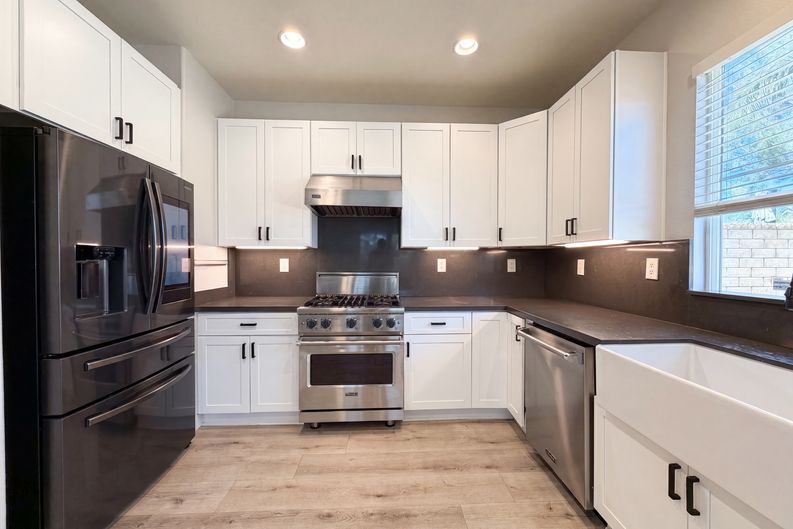 Photo 8 of 24 of 29206 Rio Lobo Way, Valencia, CA