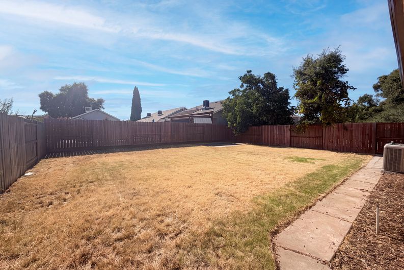Photo 22 of 24 of 3713 Ripley St, Sacramento, CA