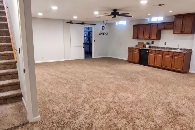 Photo 21 of 28 of 2206 N Basswood Ct, Derby, KS