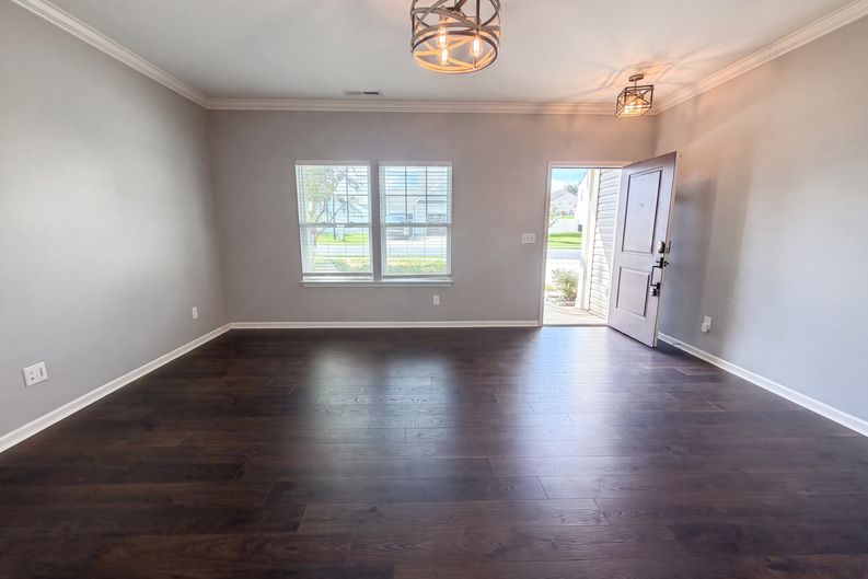 Photo 6 of 19 of 2618 Courtland Dr, Clover, SC
