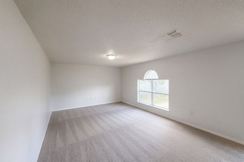 Photo 8 of 28 of 1818 Superior Ct, Kissimmee, FL