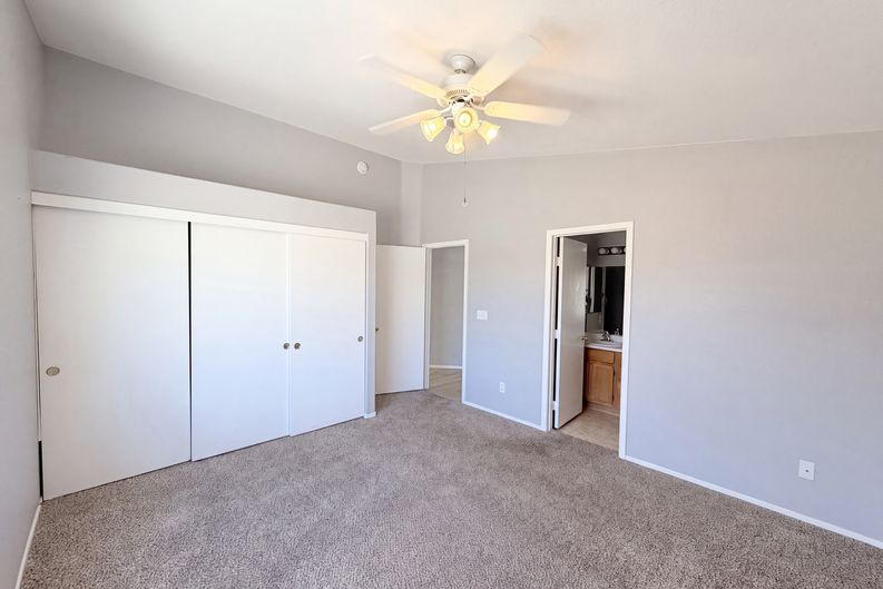 Photo 13 of 33 of 9121 Indian Breeze Dr, Las Vegas, NV
