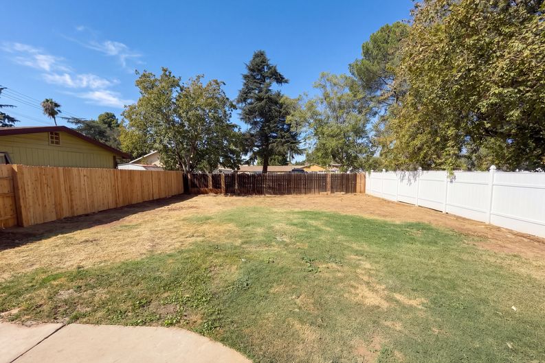 Photo 15 of 17 of 1105 Edgar Ave, Beaumont, CA