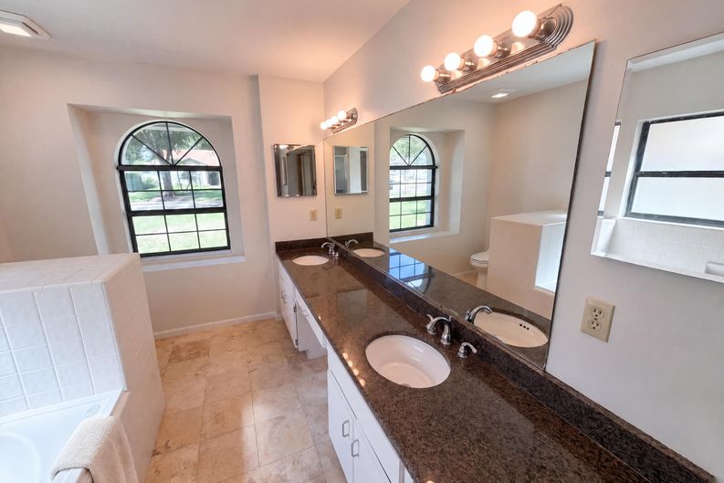 Photo 9 of 20 of 3339 Paisley Cir, Orlando, FL