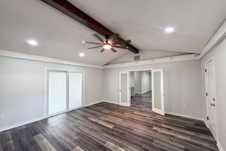 Photo 9 of 18 of 1823 Lori Ln W, Lakeland, FL