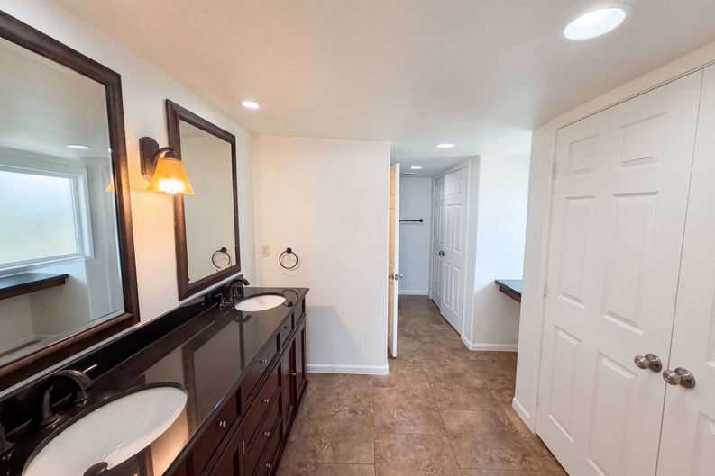 Photo 6 of 26 of 2722 E Nisbet Rd, Phoenix, AZ