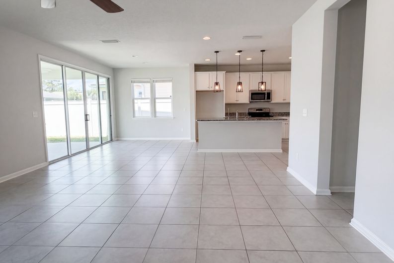 Photo 3 of 25 of 95443 Woodbridge Pkwy, Fernandina Beach, FL