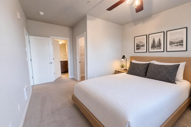 Photo 4 of 18 of 16417 NW Chadwick Way, Portland, OR