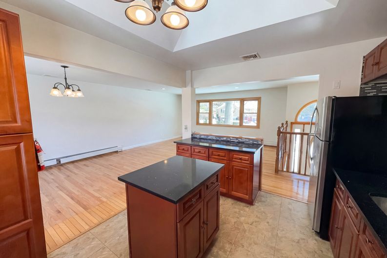 Photo 8 of 31 of 2622 Cleveland Ave, Township Of Washington, NJ