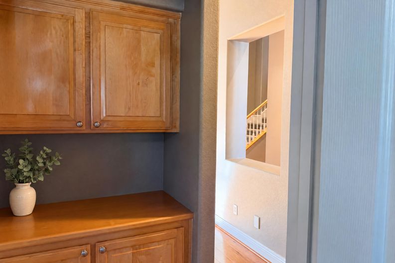 Photo 15 of 51 of 1401 Grey Owl Cir, Roseville, CA