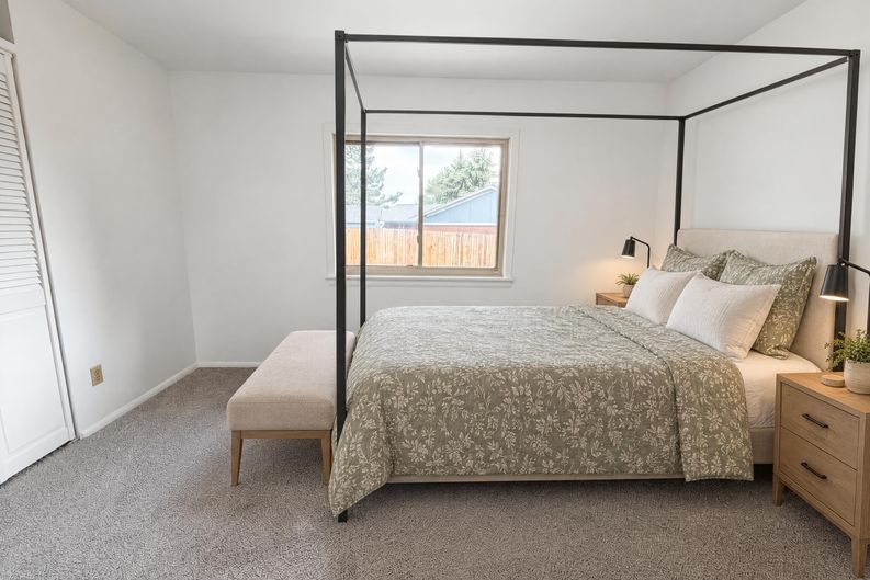 Photo 13 of 22 of 13771 W Warren Dr, Lakewood, CO