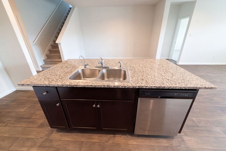 Photo 7 of 22 of 817 Margay Loop, Seguin, TX