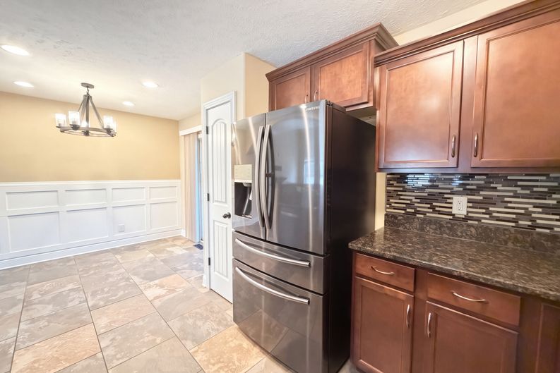 Photo 7 of 28 of 3208 Timberdale Dr, Clarksville, TN